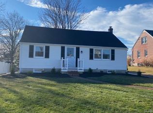 748 Rhoads Ave, Boyertown, PA 19512