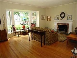 2nd image of 416 S Cottage Hill Ave