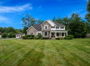 10 Kevin Dr, Southampton, MA 01073