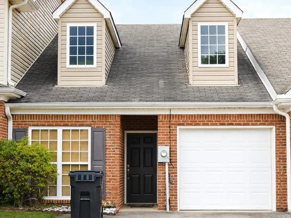 2310 Crowns Ln, Moody, AL 35004