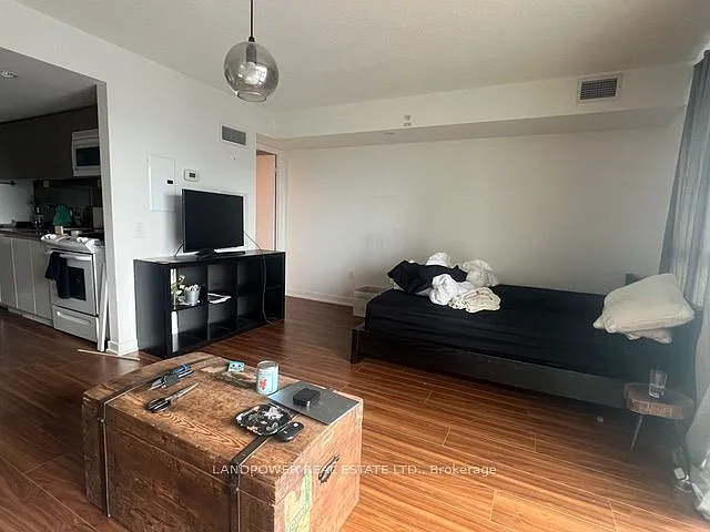 Studio, $1,975 — Photo 4