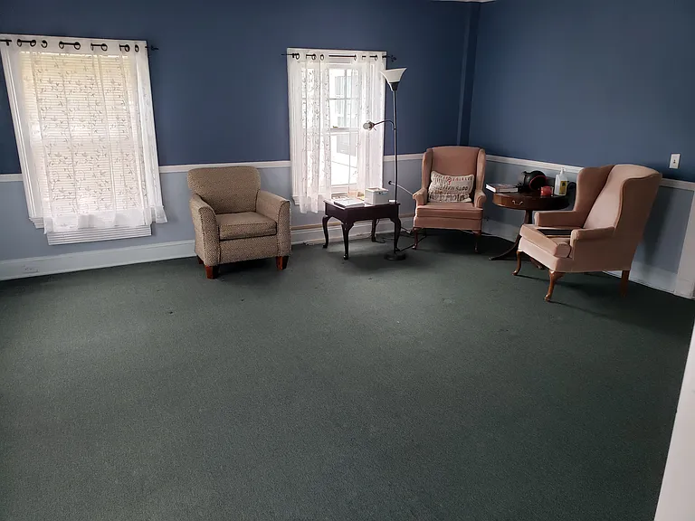 776 Farmington Ave #1W — Photo 4