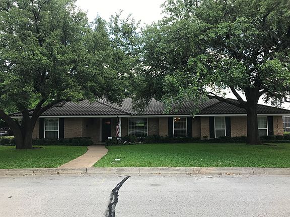 3rd image of 3833 Arborlawn Dr