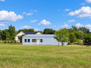 290 Richmond St, Mc Dade, TX 78650