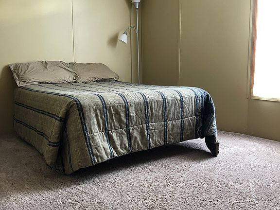 4th image of 1811 Eaton St