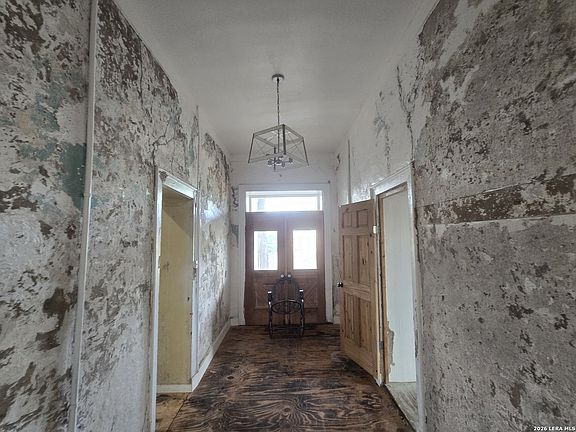 4th image of 21805 Senior Rd