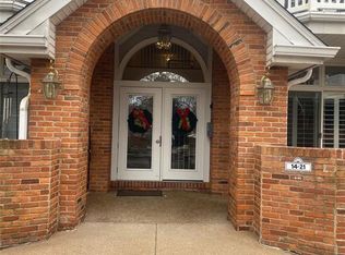 20 Country Club Ter, Saint Louis, MO