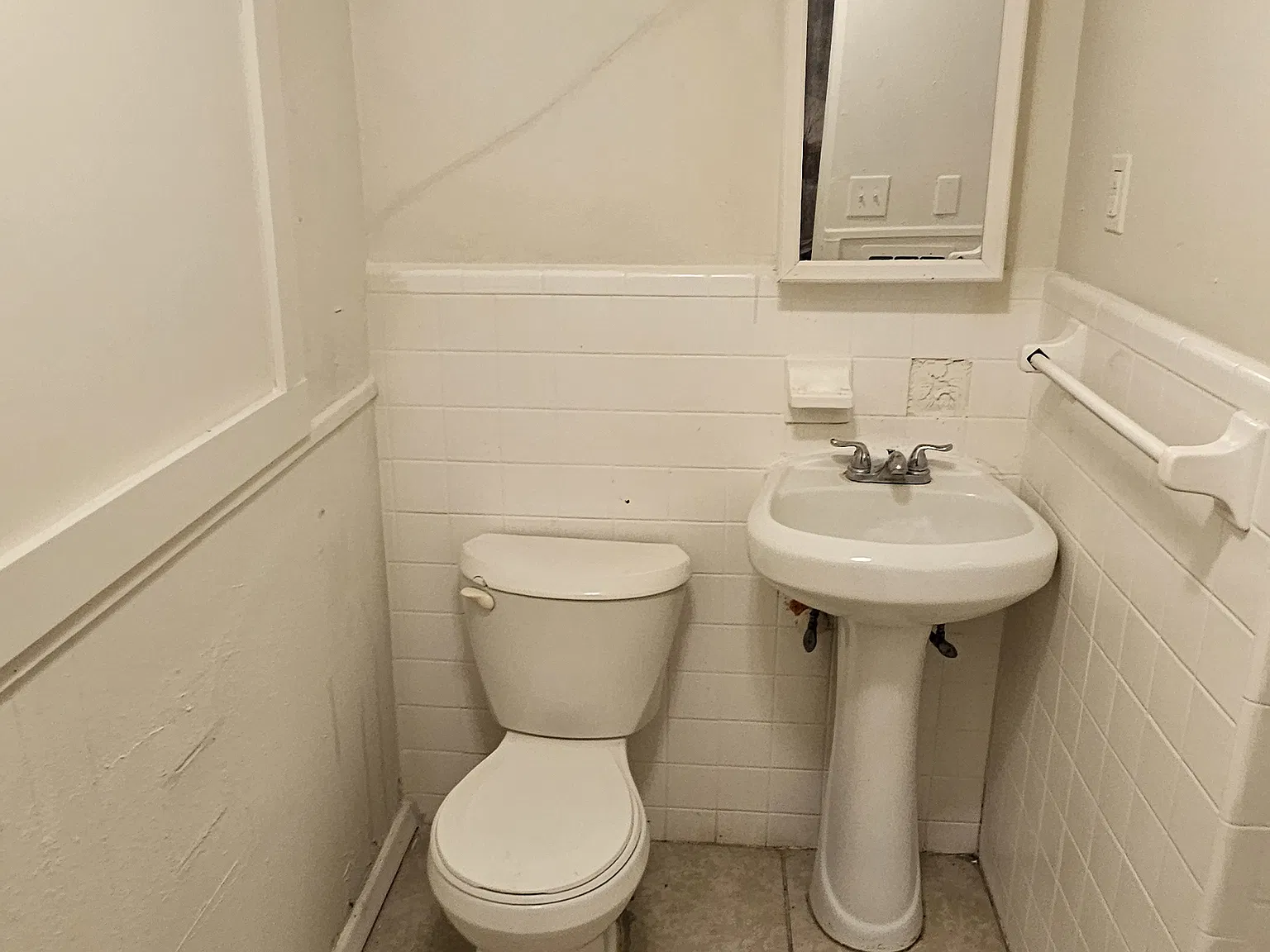 535 McDonald Ave — Photo 4
