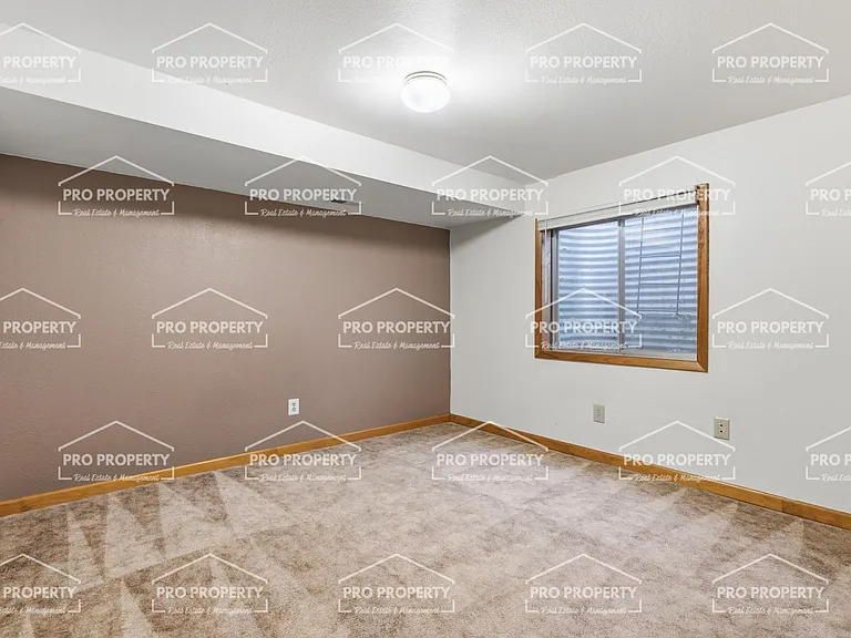 2526 10th St SW — Photo 21
