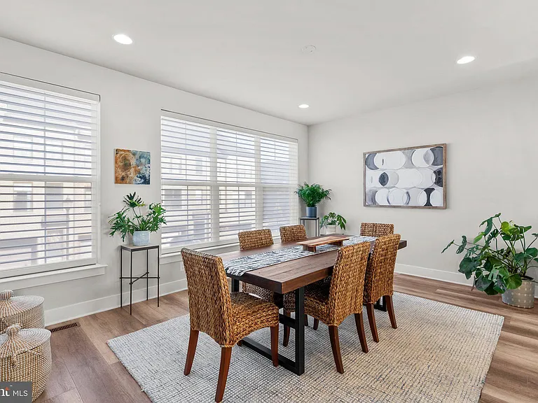 6227 Almerico Pl — Photo 92