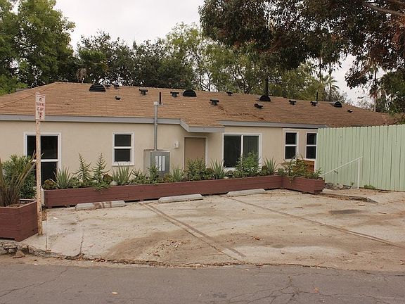 3rd image of 319 E Washington Blvd
