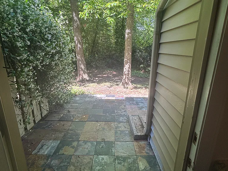 4705B Blue Bird Ct — Photo 12