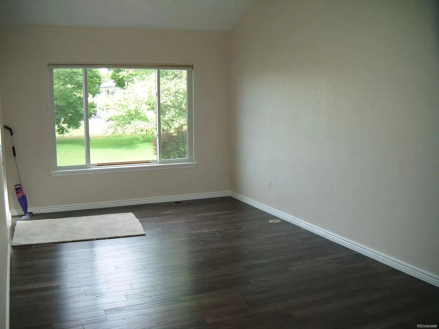 1165 James Ct — Photo 3