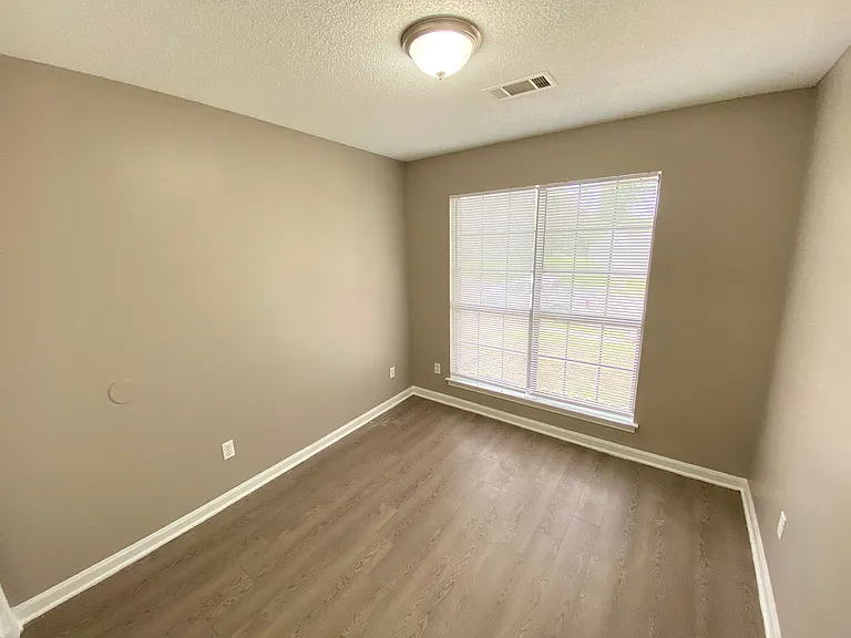 6544 Oak Hurst Dr — Photo 8