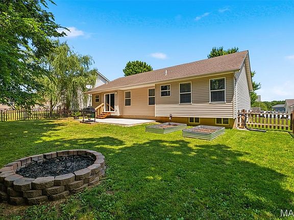 4th image of 29362 Walnut Lake Ln