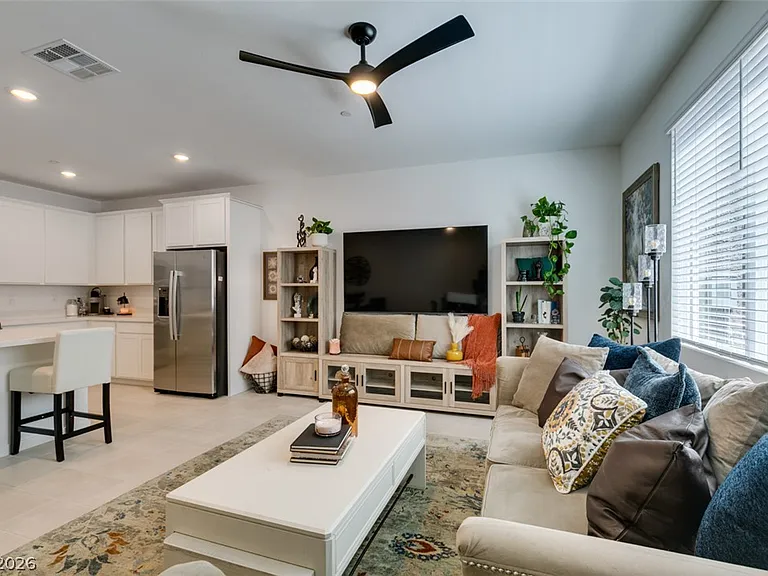 1535 Maria Crossing Ave — Photo 14