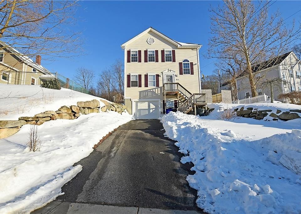 3841 N Main St, Fall River, MA 02720 Zillow