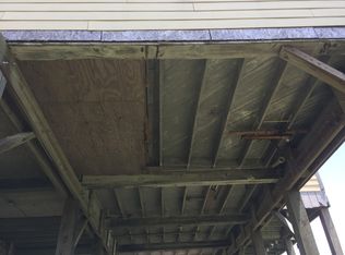 907 Trout Blvd, Crystal Beach, TX 77650