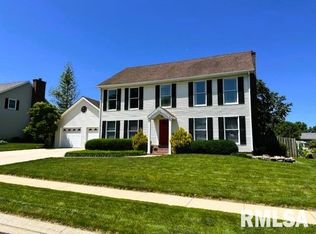 5 N Grand Ave, Jacksonville, IL 62650