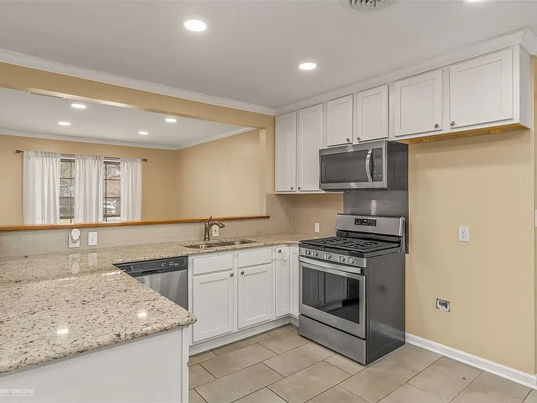 9346 Shartel Dr — Photo 19