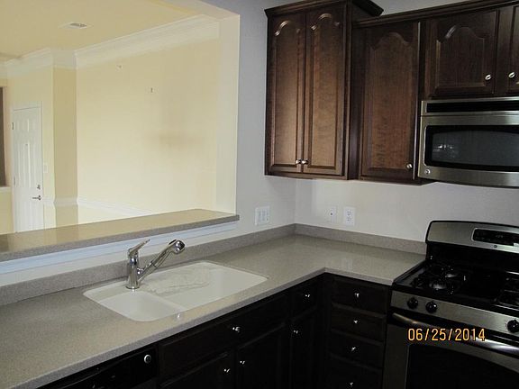 2nd image of 7055 Heritage Hunt Dr APT 302