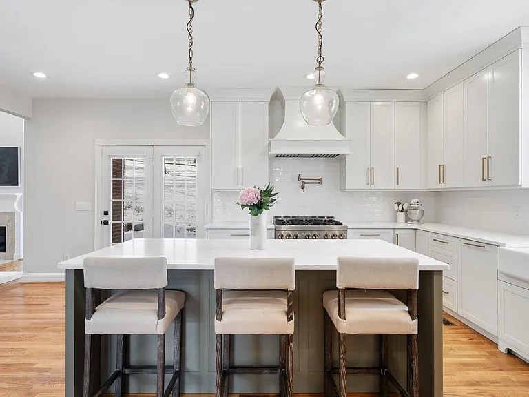 156 N Berwick Ln — Photo 8