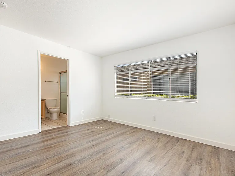 1501 S 40th St #A — Photo 13