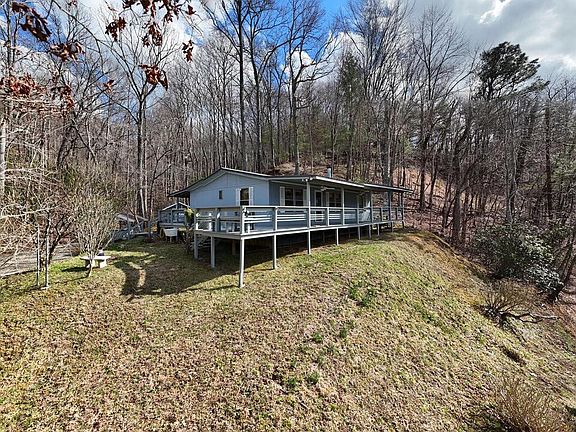 3rd image of 240 N Ruby Lake Dr