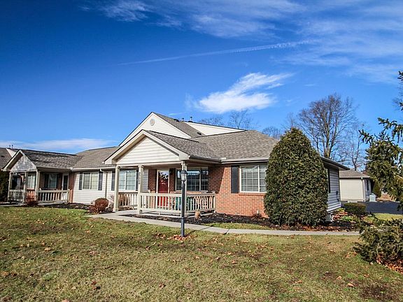 3rd image of 3950 Wiston Dr