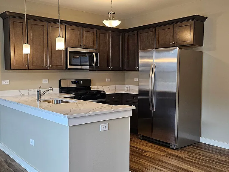 402-432 Timber Pointe Dr — Photo 4