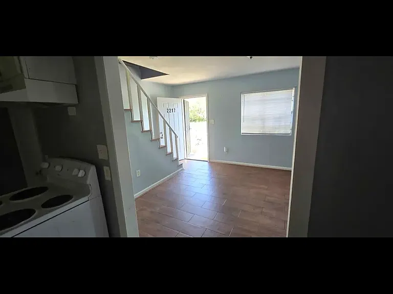2217 Ballard Dr — Photo 14