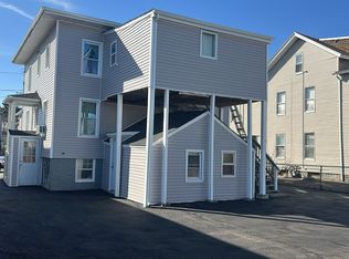 184 Park St, Bridgeport, CT 06608