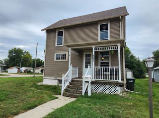 907 Lawler St, Emmetsburg, IA 50536
