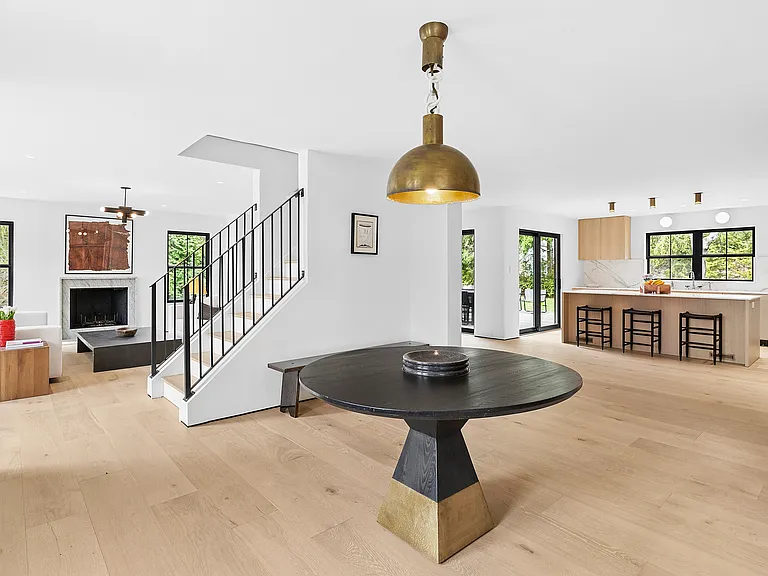 8 Farmstead Ln — Photo 7