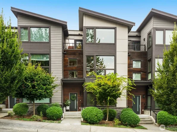 6454 NE 181st Street #102, Kenmore, WA 98028