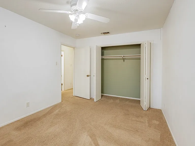 1908 Leslie Dr — Photo 17