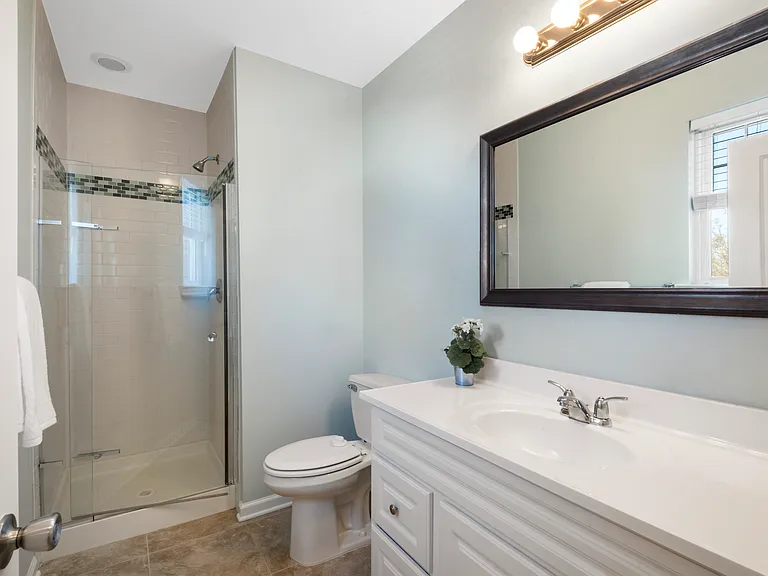 25 Aubrey St #2 — Photo 8