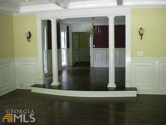 3rd image of 102 Ramblewood Dr