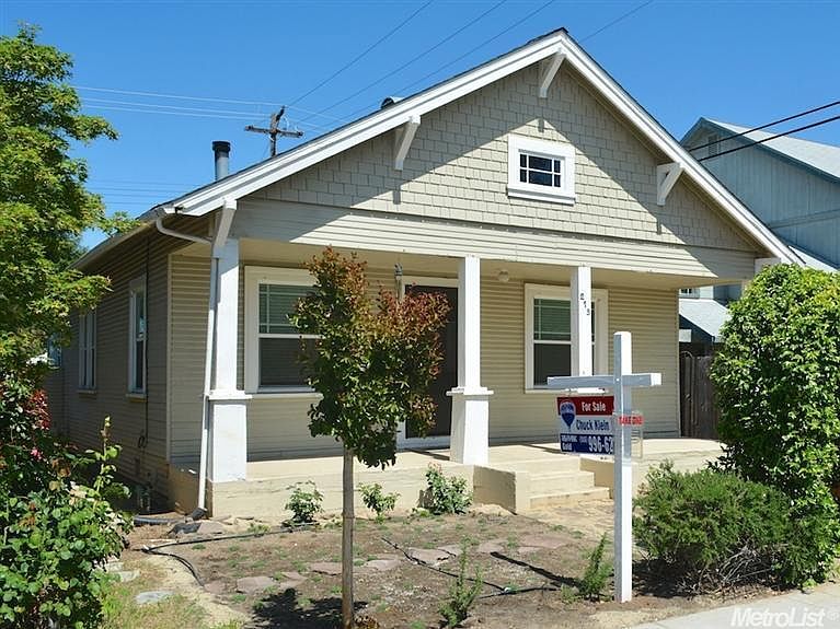 1st image of 213 Jefferson St