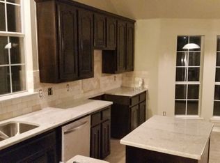 2105 Merritt Way, Arlington, TX 76018