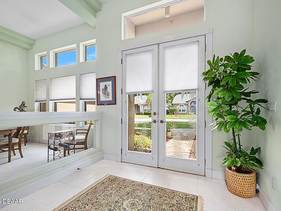 5th image of 8 Gale Ln