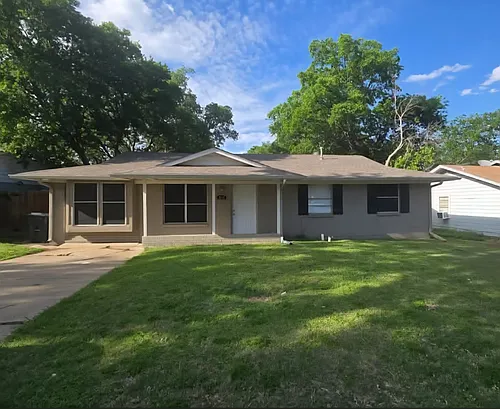 427 Darlene Ln Photo 1