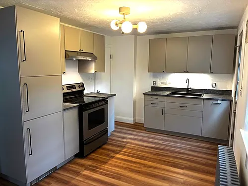 256-258 Lowden St #258 Photo 1