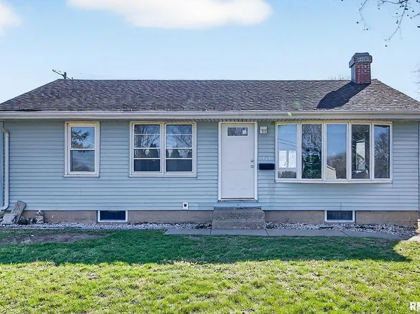 300 N Stanley Dr, Chillicothe, IL 61523