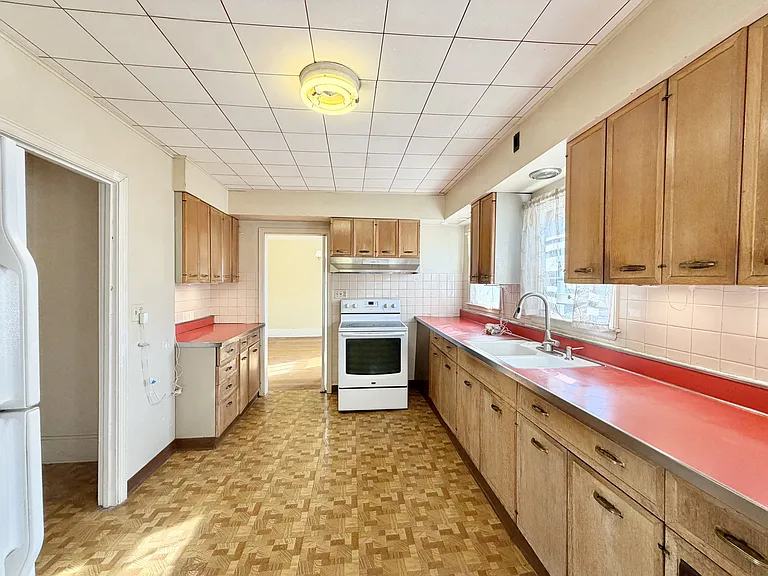 715 Bushnell St #2 — Photo 11
