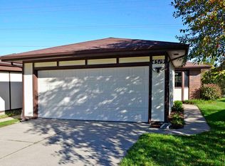 4519 Grassridge Rd, Lincoln, NE 68512