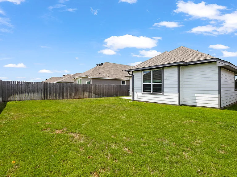 242 Boatright Blvd — Photo 25