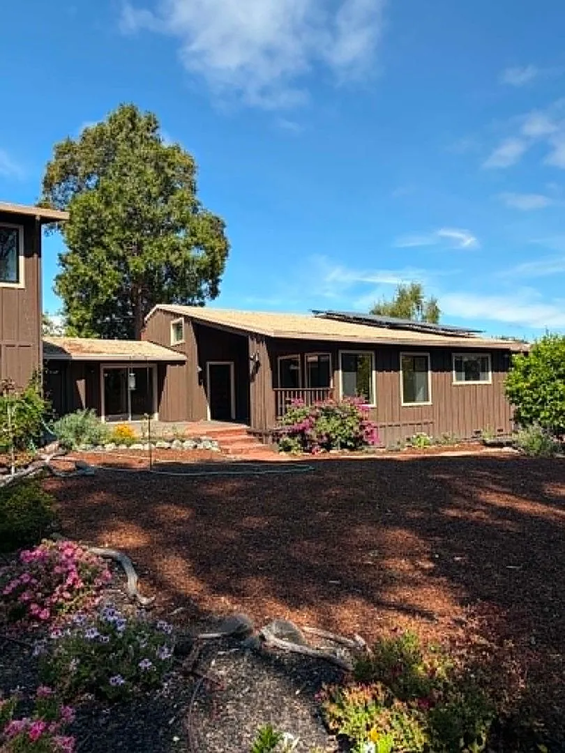 Emerald Hills Retreat, 4BR/3BA + Private ADU on Expansive Grounds — Photo 1