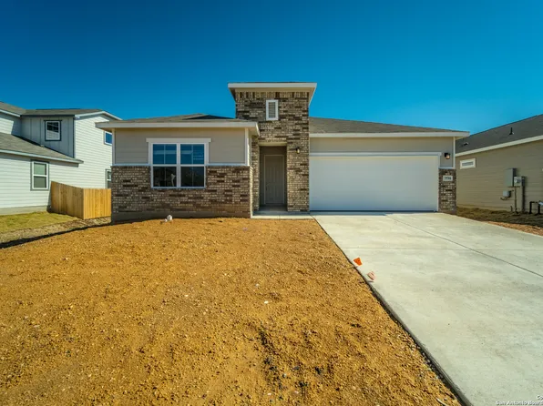 3516 Donald Drive, Seguin, TX 78155
