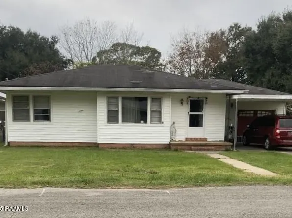 604 Dean St, Abbeville, LA 70510